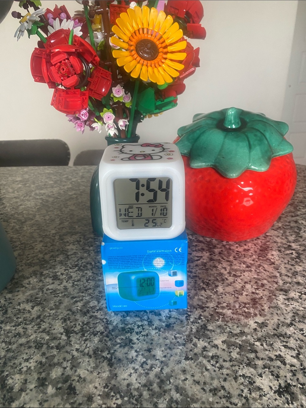 Moodicare Hello Kitty Digital alarm clock